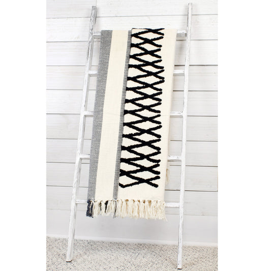 Boho Farmhouse Throw, Black and Off White - sh1516ah1rmd